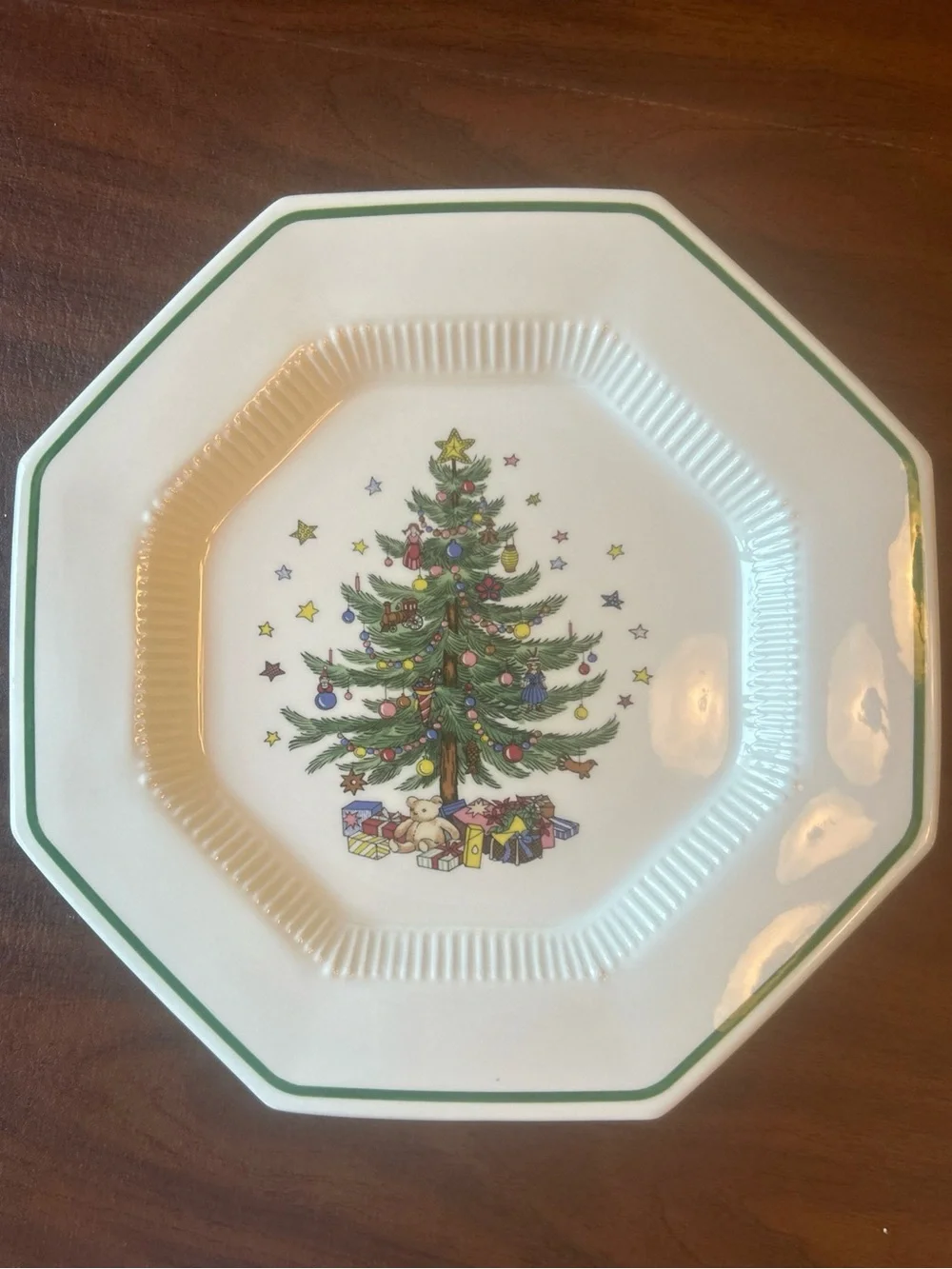 Vtg Nikko Christmastime Set of 4 Octagonal Dinner Plates 10.75” Christmas Tree